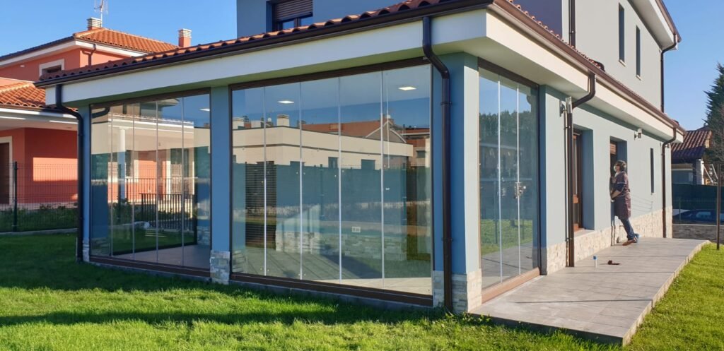 Terrace enclosure