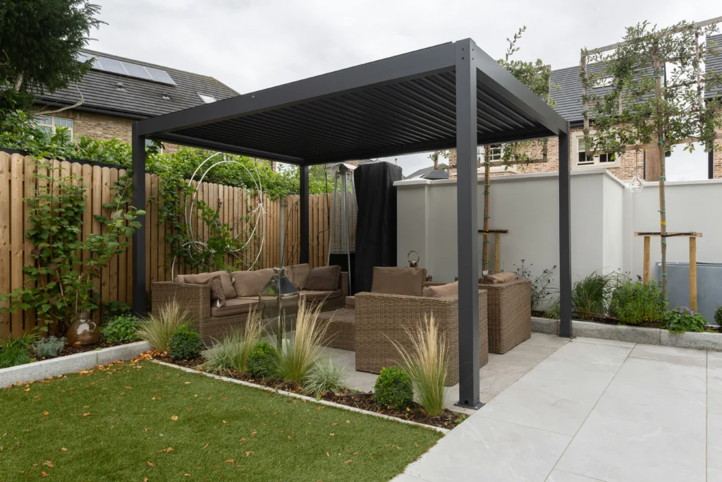 Motorised awning